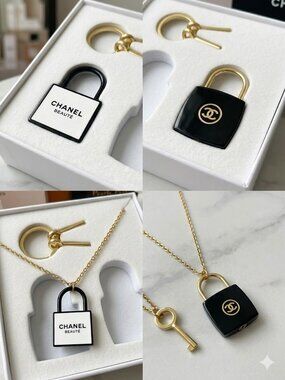 Chanel Beauté Collectible Accessory Set – Logo Padlocks & Keys